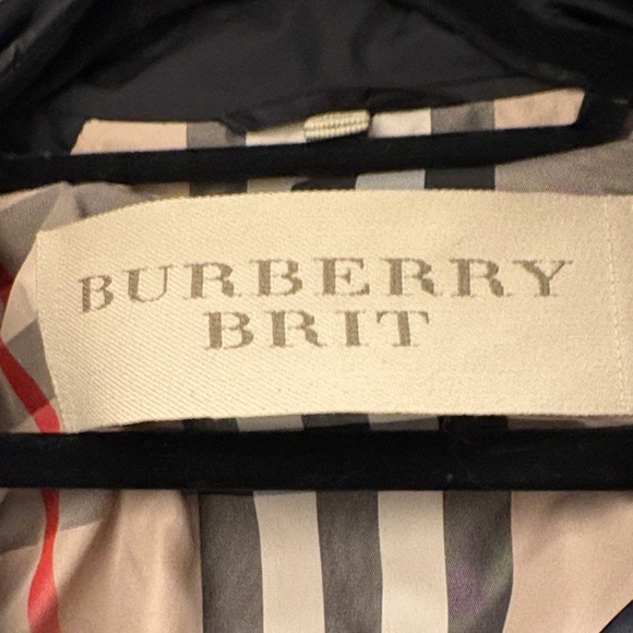 Burberry Black Double-Breasted Trench Coat - Picture 7 of 10